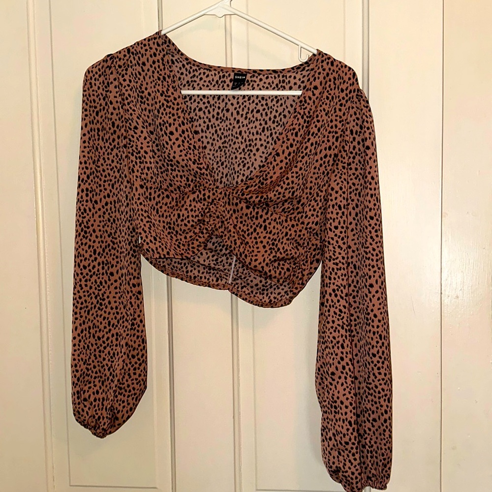 SHEIN long sleeve crop cheetah top. Never worn in brand new condition.